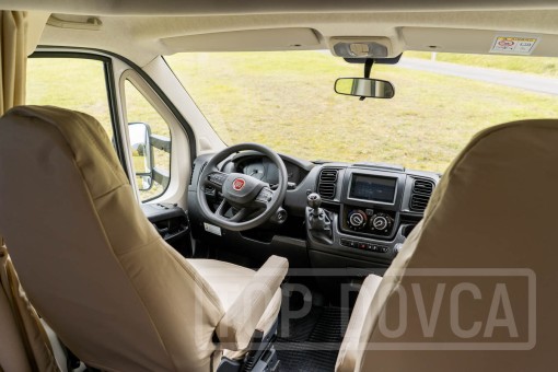 Moderní polointegrovaný obytný vůz Fiat Ducato Rimor Seal 99 model 2024.