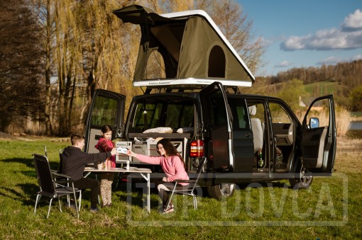 VW Transporter T5 s kempingovým VIVI boxem